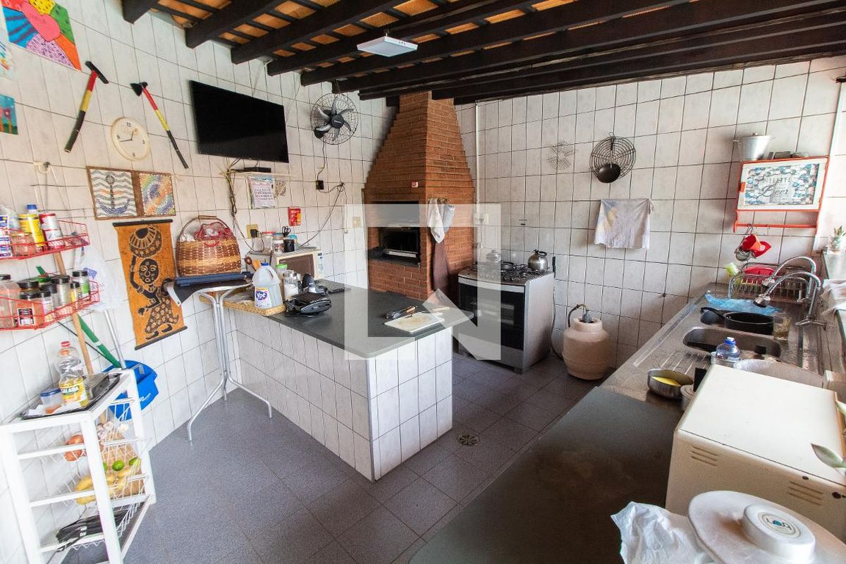 Casa à Venda - Jardim Santana, 5 Quartos,  450 m2 em , Campinas - sp | SoloBR