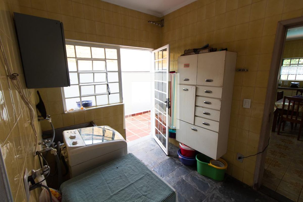 Casa à Venda - Jardim Santana, 5 Quartos,  450 m2 em , Campinas - sp | SoloBR