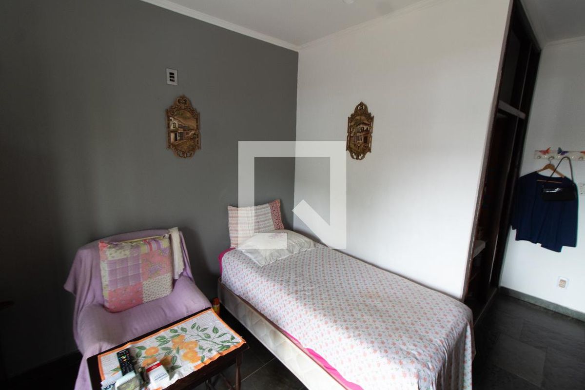 Casa à Venda - Jardim Santana, 5 Quartos,  450 m2 em , Campinas - sp | SoloBR
