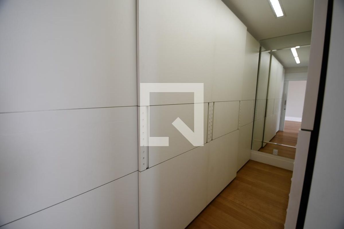 Apartamento à Venda - Cambuí, 6 Quartos,  500 m2 em , Campinas - sp | SoloBR