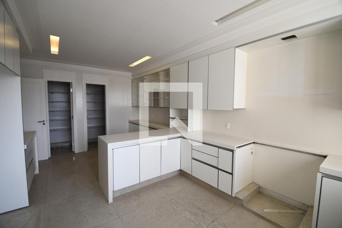 Apartamento à Venda - Cambuí, 6 Quartos,  500 m2 em , Campinas - sp | SoloBR