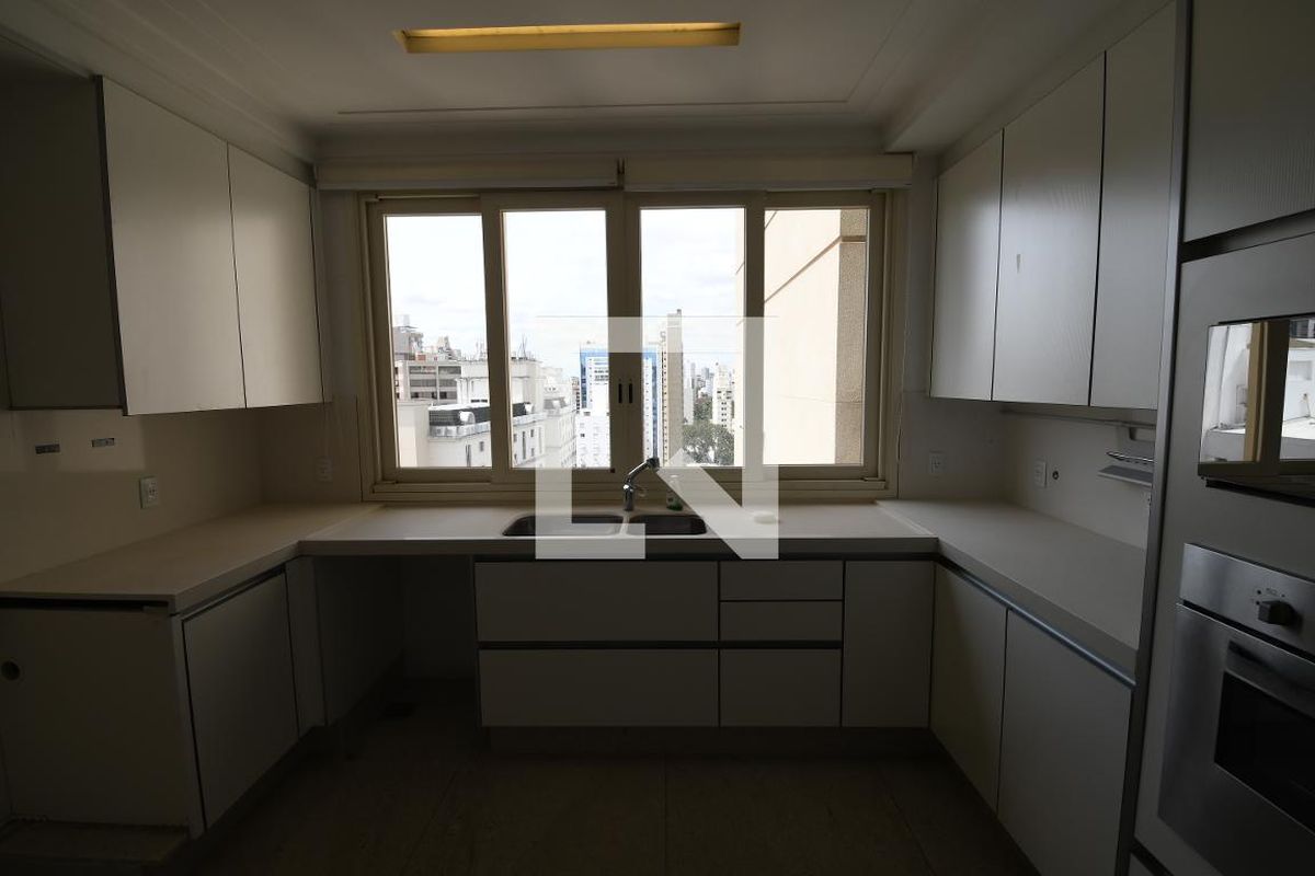Apartamento à Venda - Cambuí, 6 Quartos,  500 m2 em , Campinas - sp | SoloBR