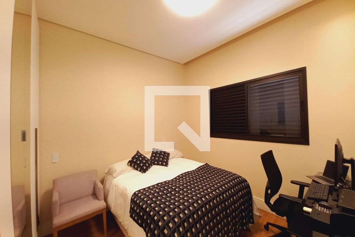 Casa à Venda - Swiss Park, 4 Quartos,  420 m2 em , Campinas - sp | SoloBR