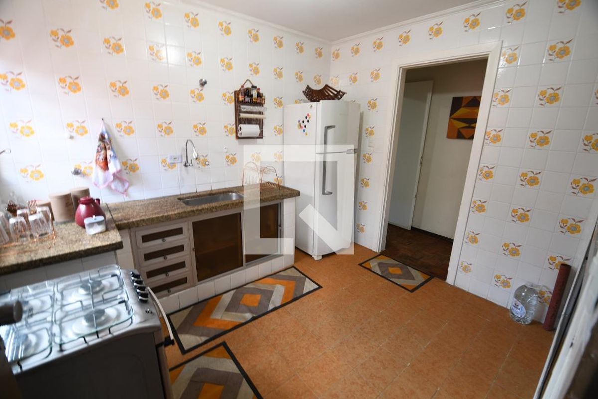 Casa à Venda - Taquaral, 3 Quartos,  177 m2 em , Campinas - sp | SoloBR