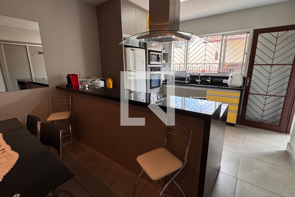 Casa à Venda - Parque Prado, 4 Quartos,  224 m2 em , Campinas - sp | SoloBR