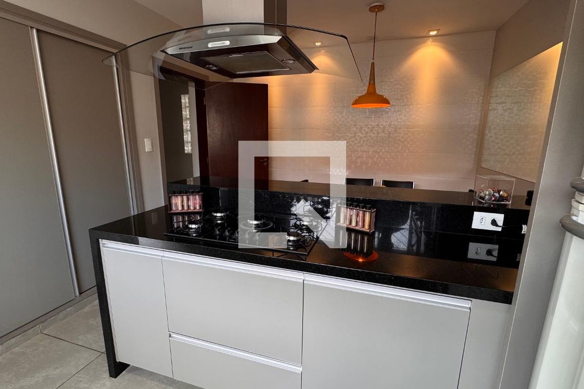 Casa à Venda - Parque Prado, 4 Quartos,  224 m2 em , Campinas - sp | SoloBR
