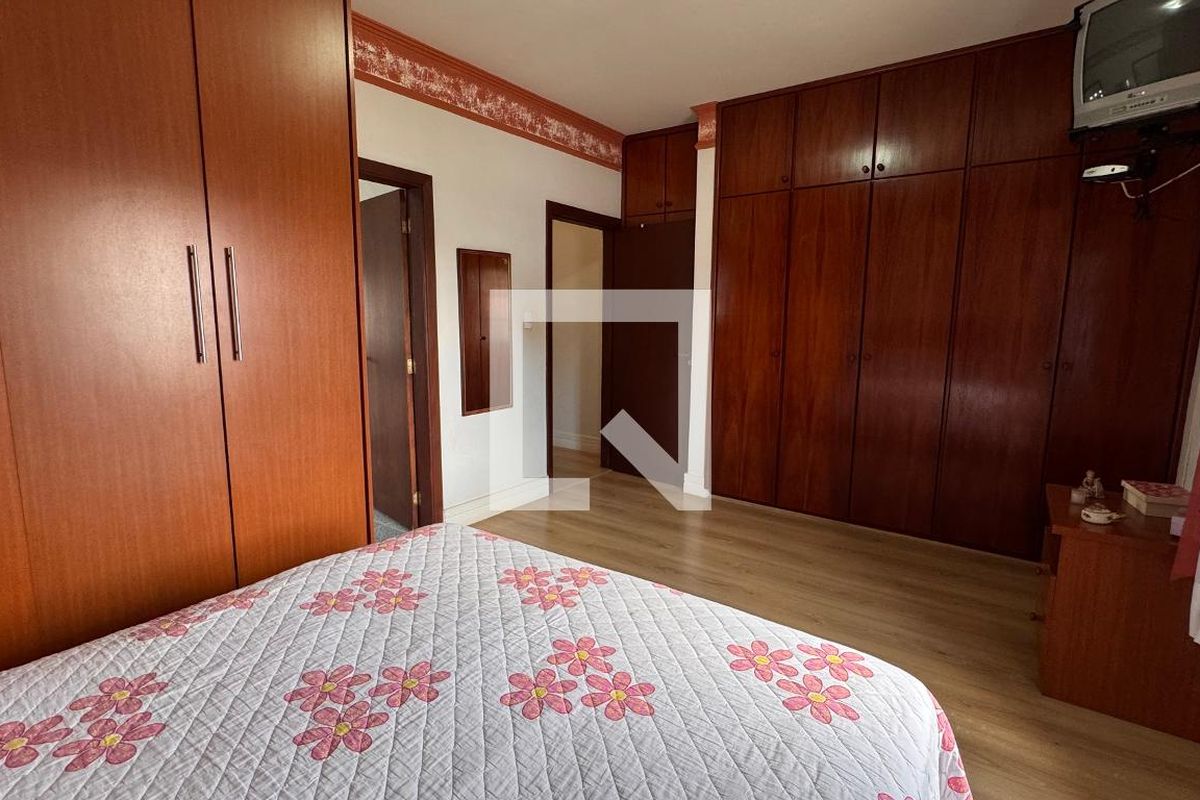 Casa à Venda - Parque Prado, 4 Quartos,  224 m2 em , Campinas - sp | SoloBR