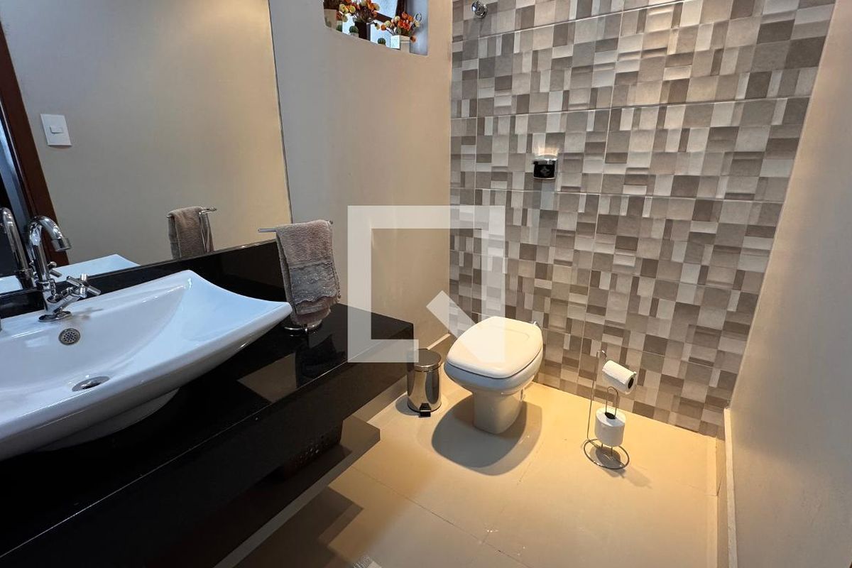 Casa à Venda - Parque Prado, 4 Quartos,  224 m2 em , Campinas - sp | SoloBR