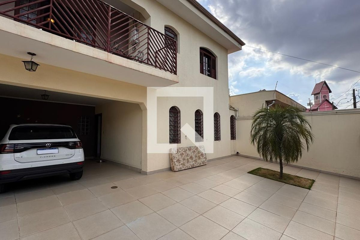Casa à Venda - Parque Prado, 4 Quartos,  224 m2 em , Campinas - sp | SoloBR