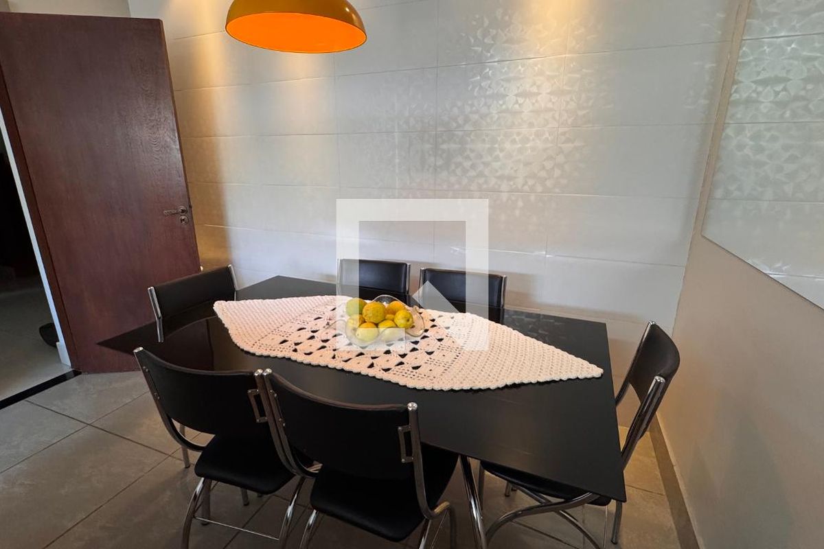 Casa à Venda - Parque Prado, 4 Quartos,  224 m2 em , Campinas - sp | SoloBR