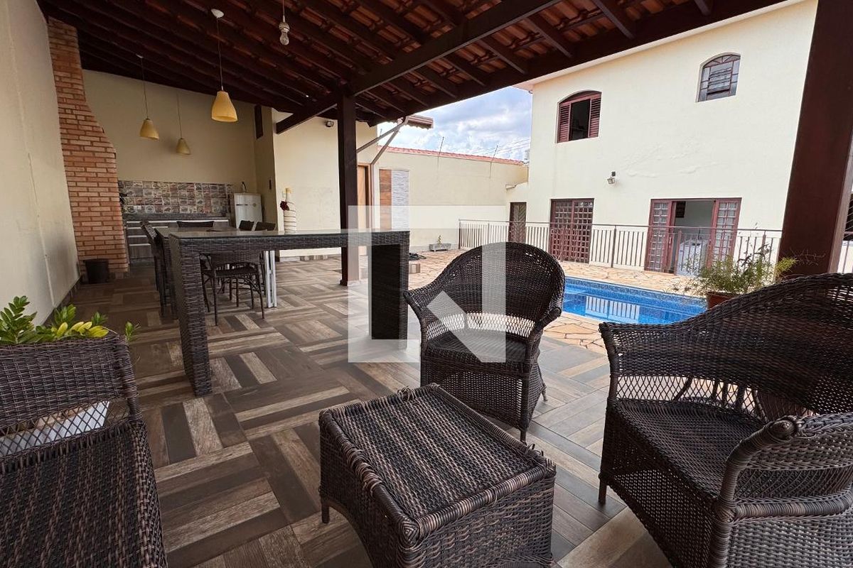 Casa à Venda - Parque Prado, 4 Quartos,  224 m2 em , Campinas - sp | SoloBR