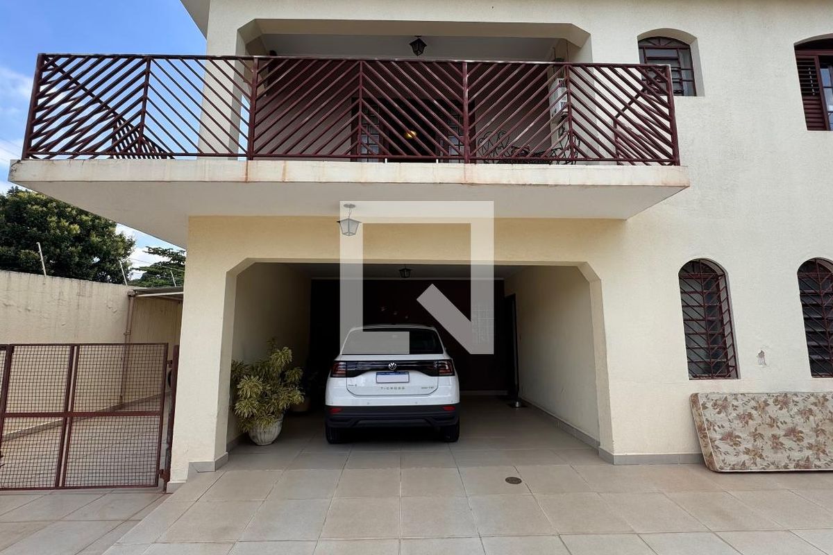Casa à Venda - Parque Prado, 4 Quartos,  224 m2 em , Campinas - sp | SoloBR