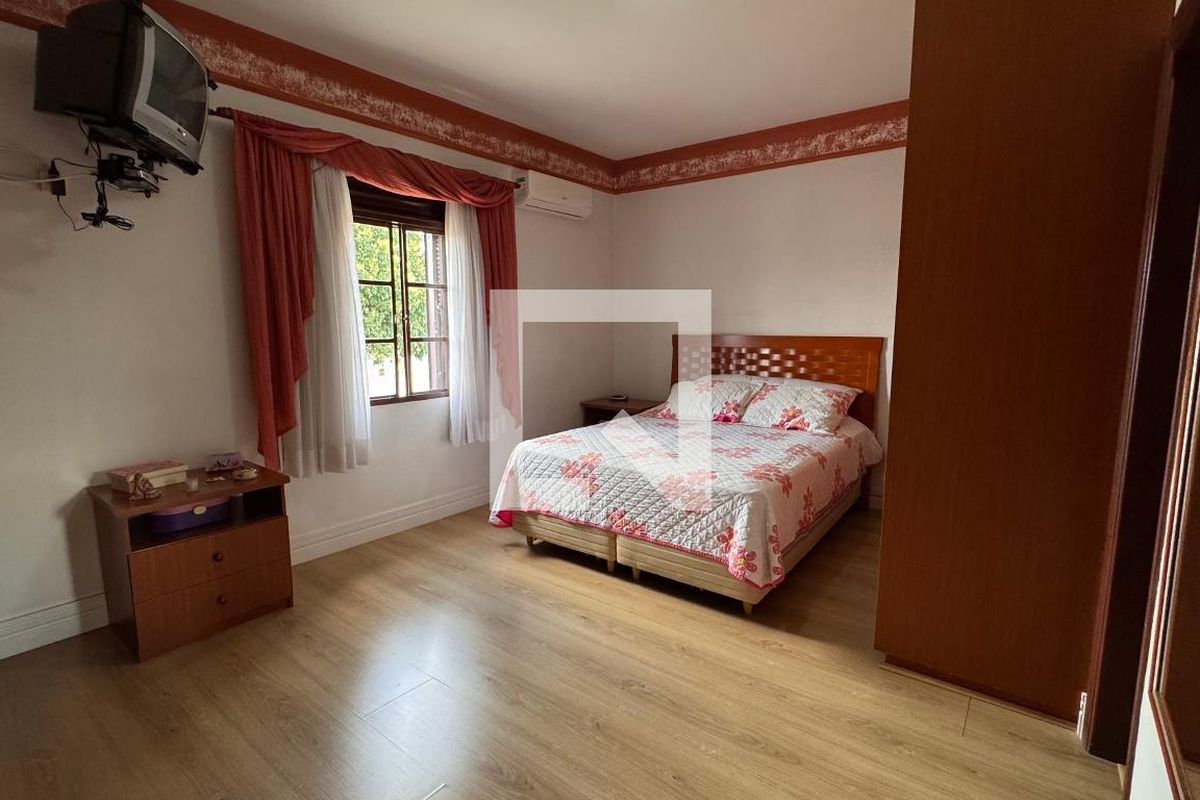 Casa à Venda - Parque Prado, 4 Quartos,  224 m2 em , Campinas - sp | SoloBR