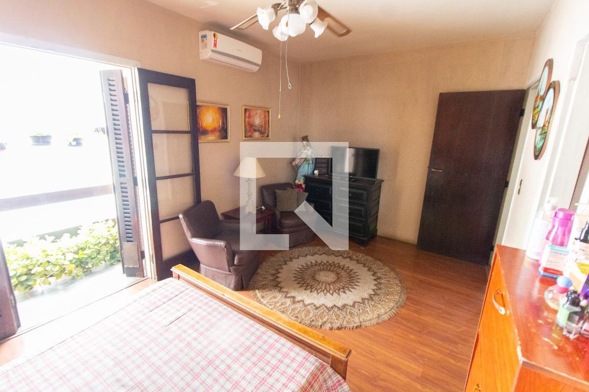 Casa à Venda - Nova Campinas, 4 Quartos,  278 m2 em , Campinas - sp | SoloBR