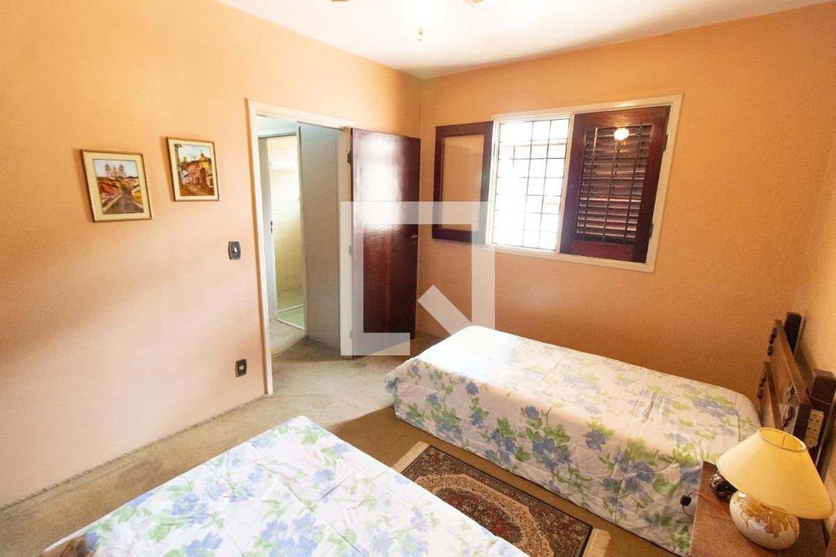 Casa à Venda - Nova Campinas, 4 Quartos,  278 m2 em , Campinas - sp | SoloBR