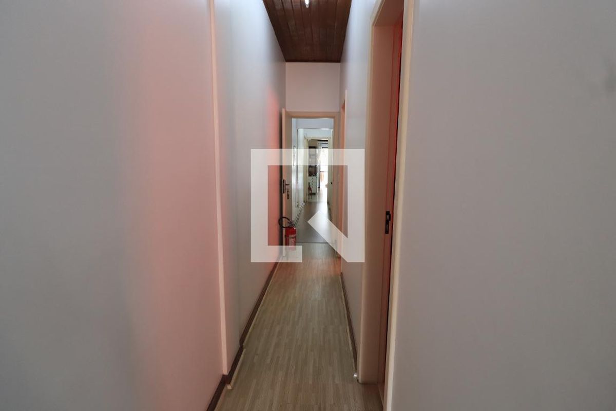 Casa, 3 quartos, 302 m² - Foto 46
