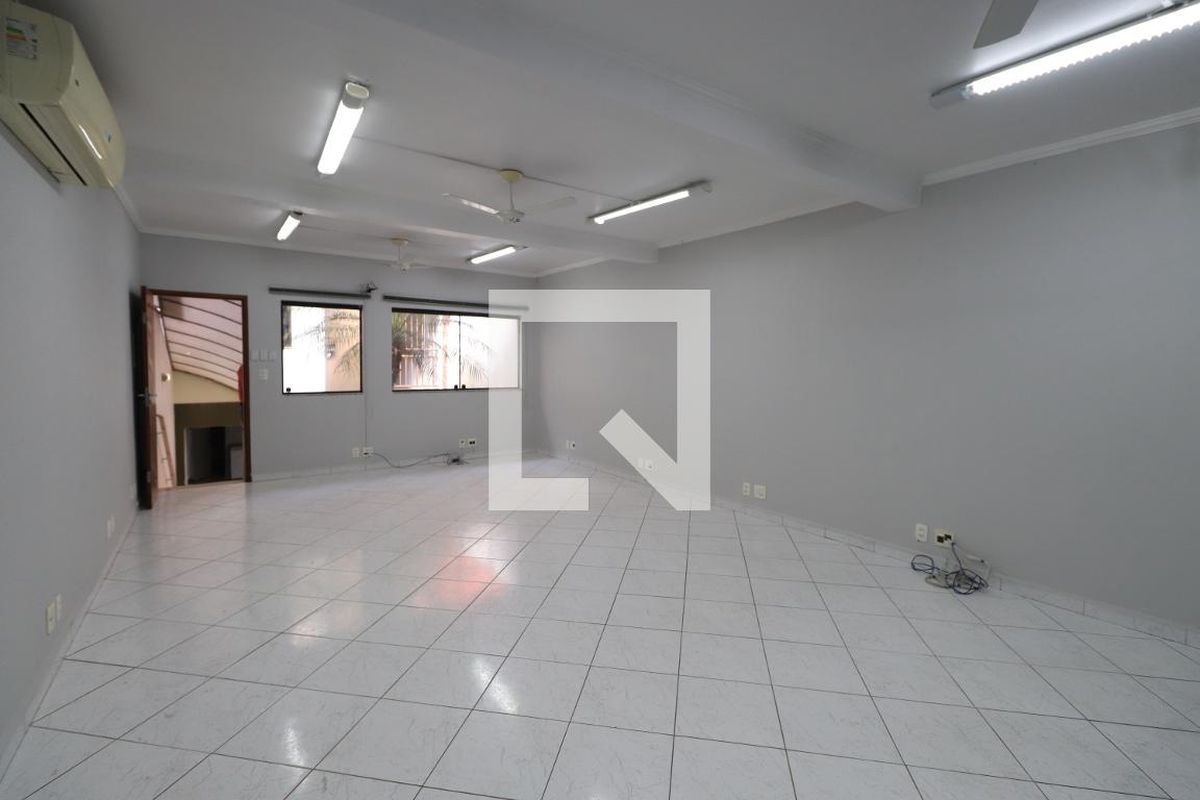 Casa, 3 quartos, 302 m² - Foto 170
