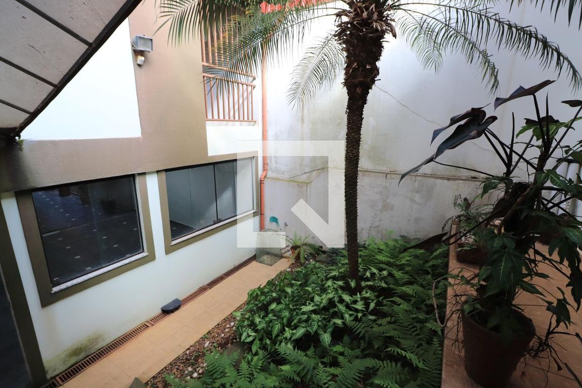 Casa, 3 quartos, 302 m² - Foto 160