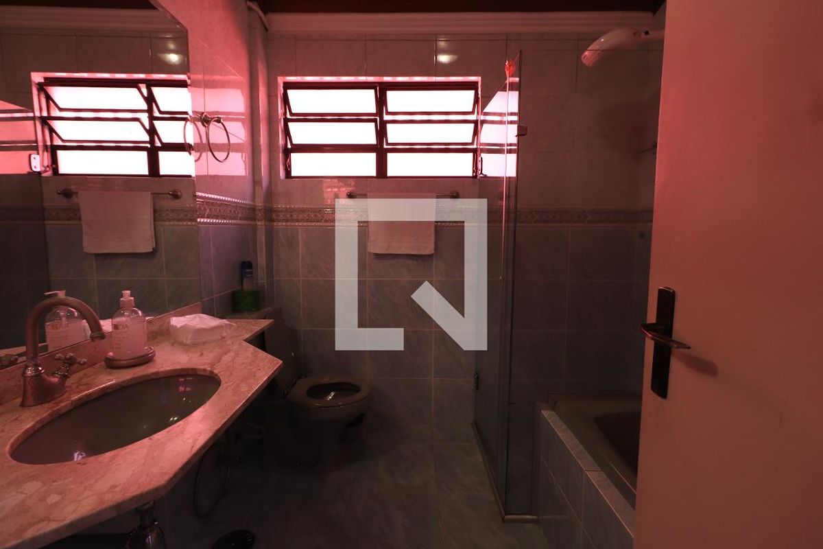 Casa, 3 quartos, 302 m² - Foto 52