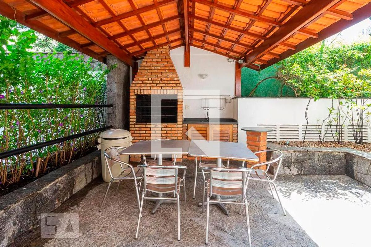 Apartamento, 3 quartos, 206 m² - Foto 162