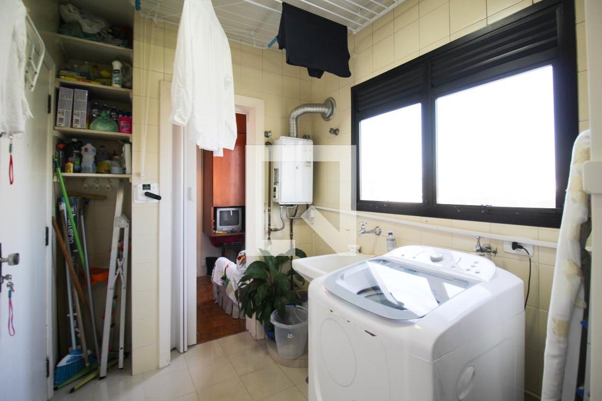 Apartamento, 3 quartos, 206 m² - Foto 132