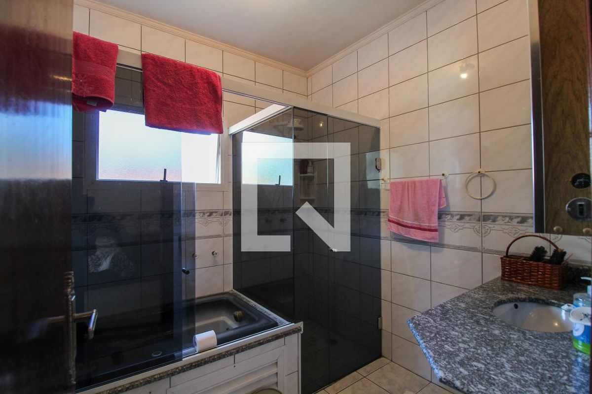 Casa, 3 quartos, 300 m² - Foto 42