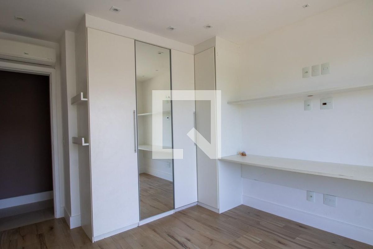 Casa, 4 quartos, 320 m² - Foto 60
