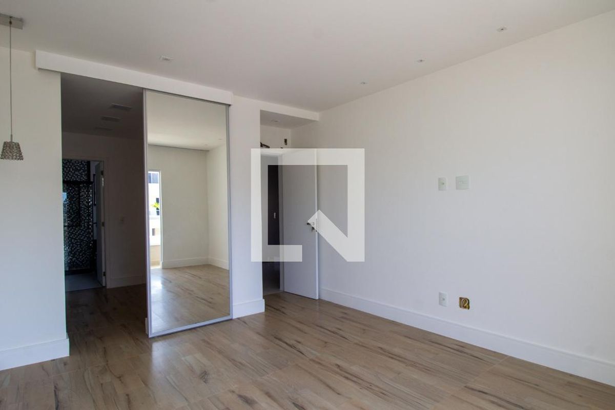 Casa, 4 quartos, 320 m² - Foto 36