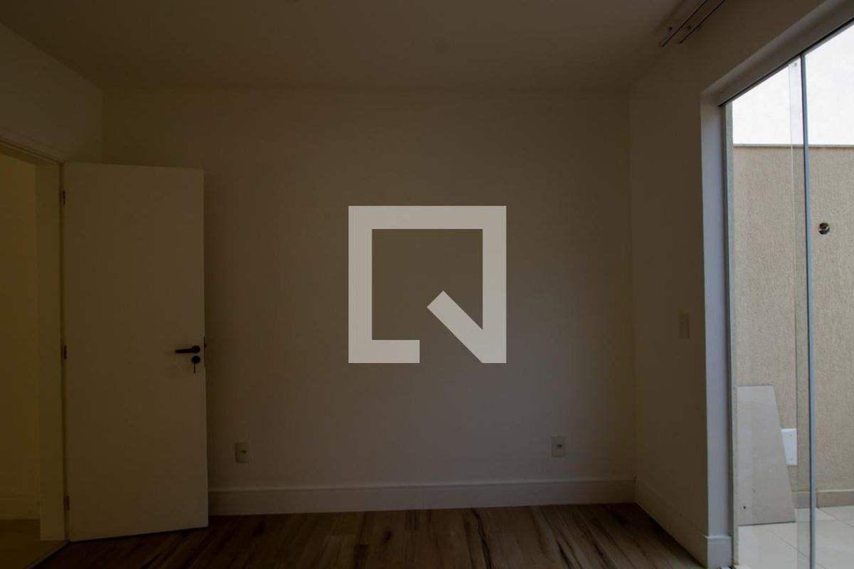 Casa, 4 quartos, 320 m² - Foto 22