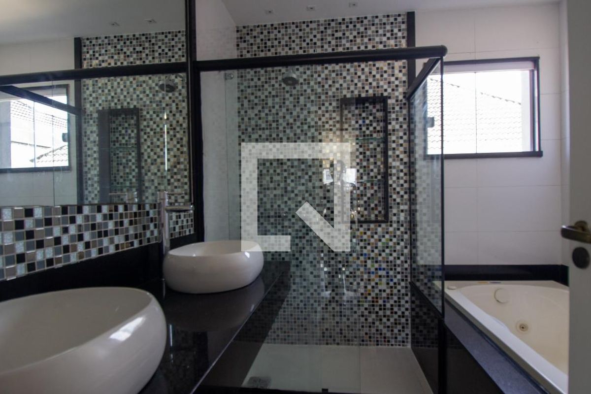 Casa, 4 quartos, 320 m² - Foto 44