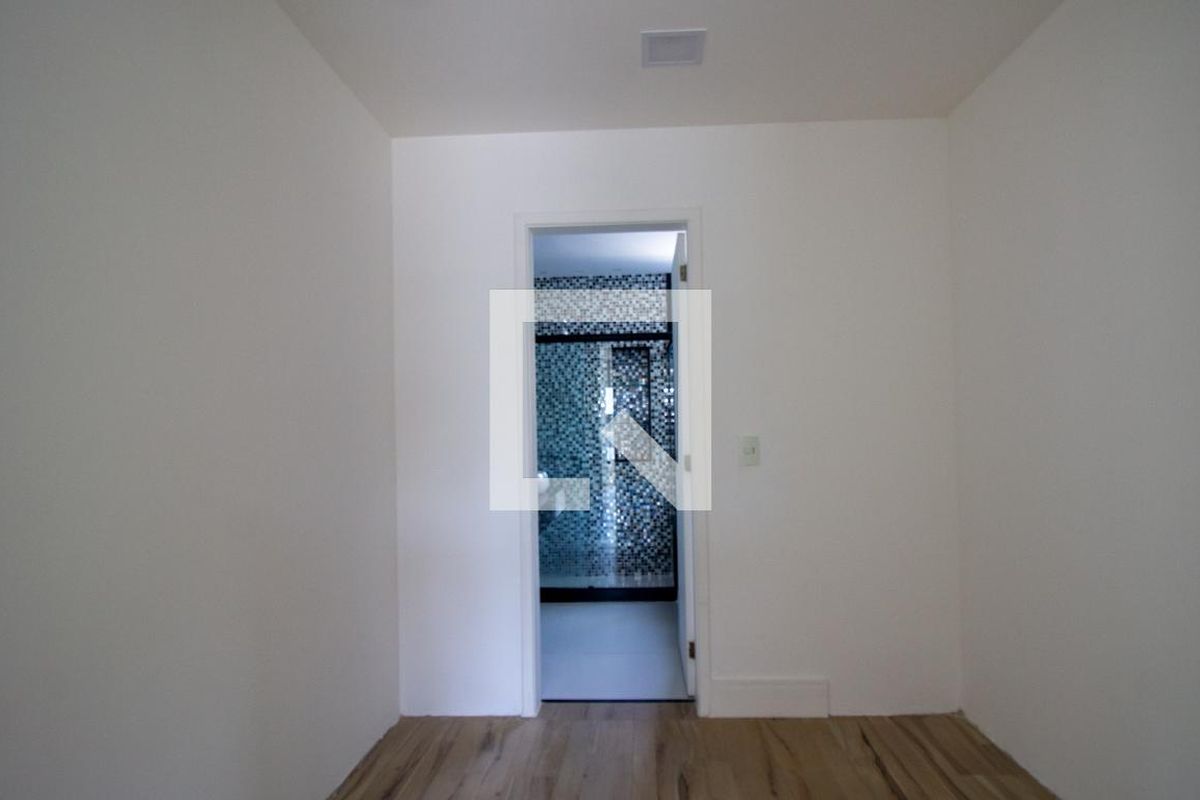 Casa, 4 quartos, 320 m² - Foto 40