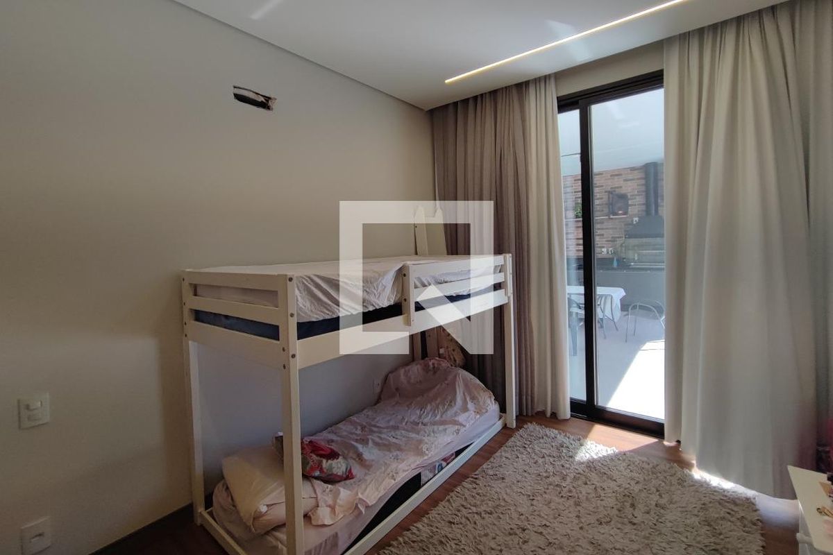 Casa à Venda - Swiss Park, 4 Quartos,  302 m2 em , Campinas - sp | SoloBR
