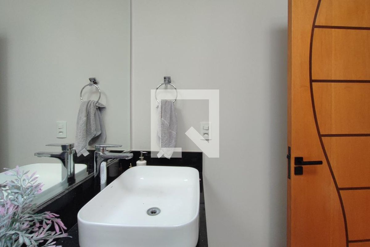 Casa à Venda - Swiss Park, 4 Quartos,  302 m2 em , Campinas - sp | SoloBR