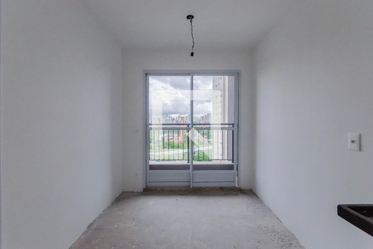 Apartamento, 1 quarto, 27 m² - Foto 2