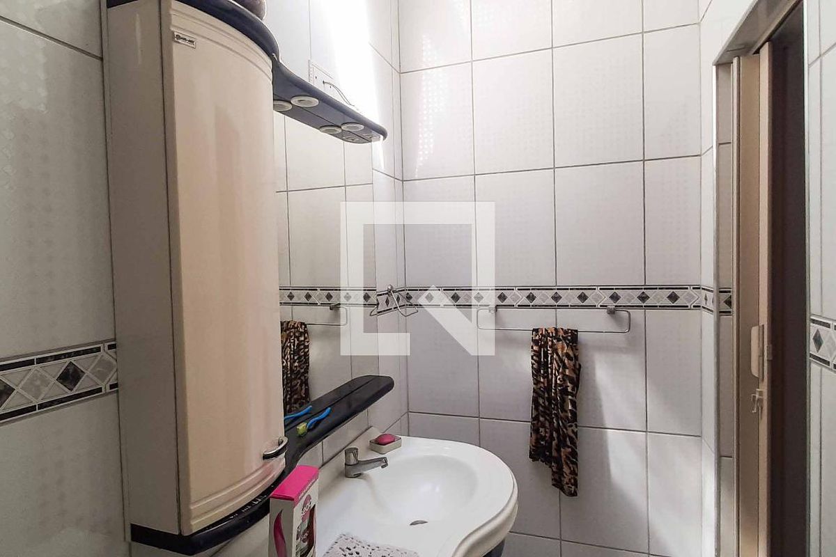 Casa, 2 quartos, 275 m² - Foto 30