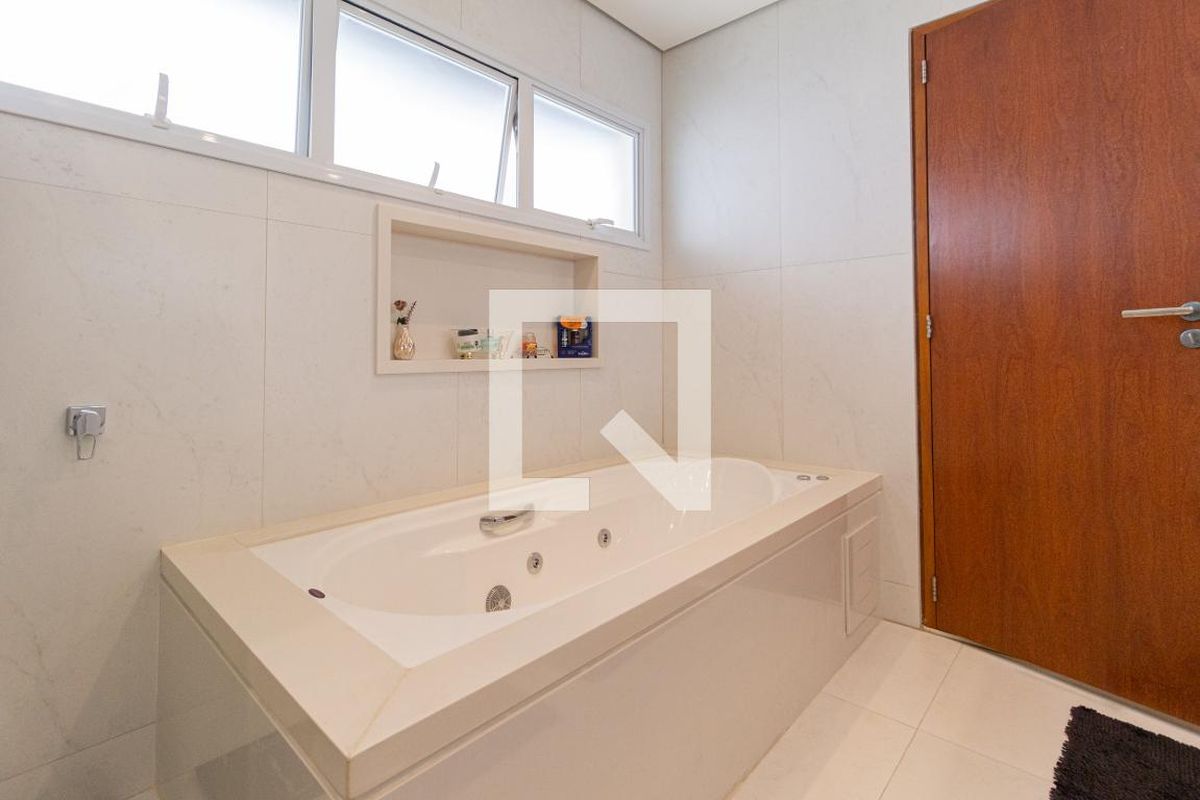 Casa, 4 quartos, 370 m² - Foto 80