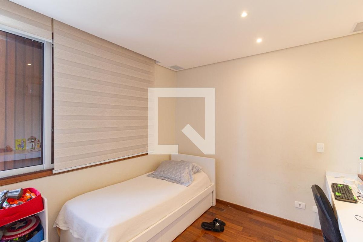 Casa, 4 quartos, 370 m² - Foto 24
