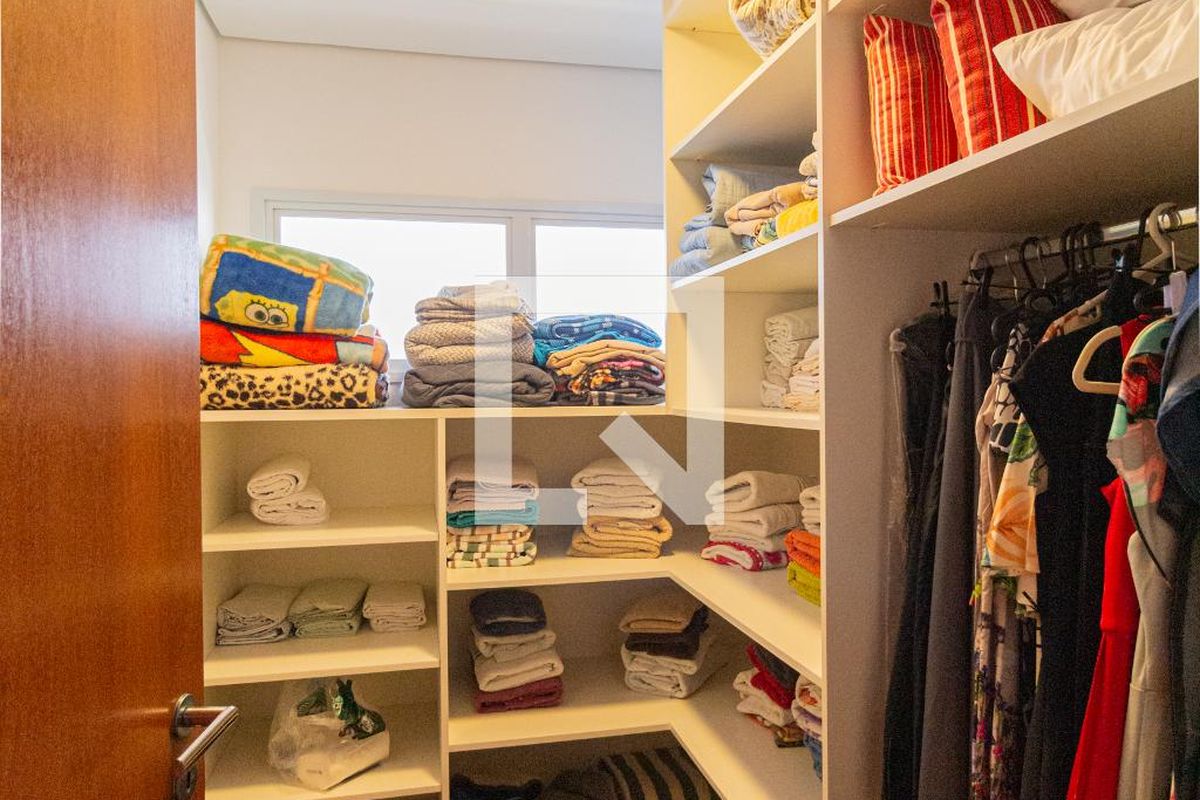 Casa, 4 quartos, 370 m² - Foto 38