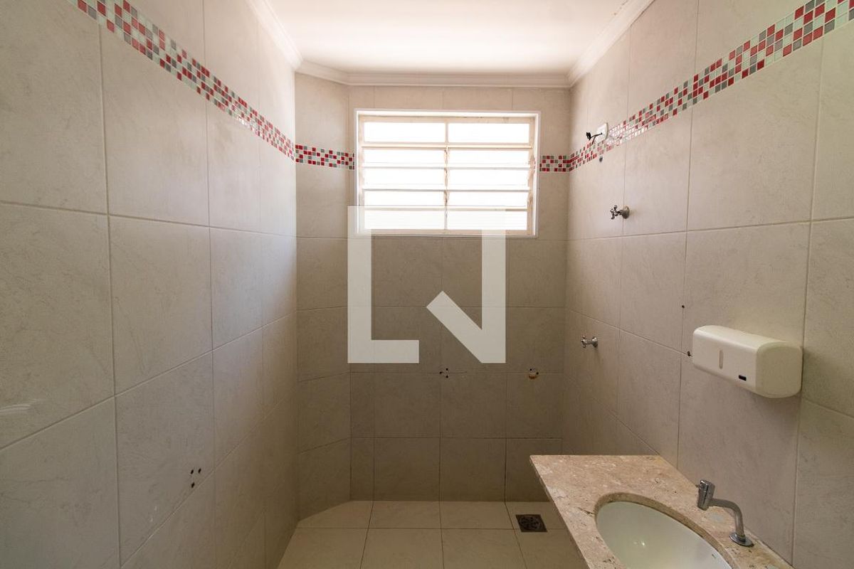 Casa à Venda - Nova Campinas, 5 Quartos,  400 m2 em , Campinas - sp | SoloBR