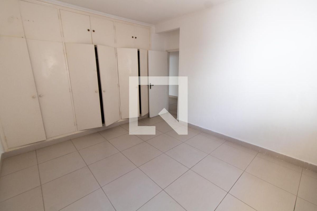 Casa à Venda - Nova Campinas, 5 Quartos,  400 m2 em , Campinas - sp | SoloBR