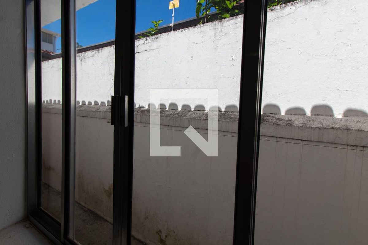 Casa à Venda - Nova Campinas, 5 Quartos,  400 m2 em , Campinas - sp | SoloBR