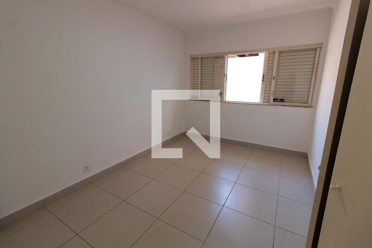 Casa à Venda - Nova Campinas, 5 Quartos,  400 m2 em , Campinas - sp | SoloBR