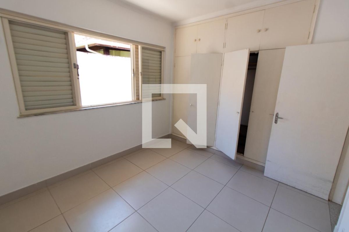 Casa à Venda - Nova Campinas, 5 Quartos,  400 m2 em , Campinas - sp | SoloBR