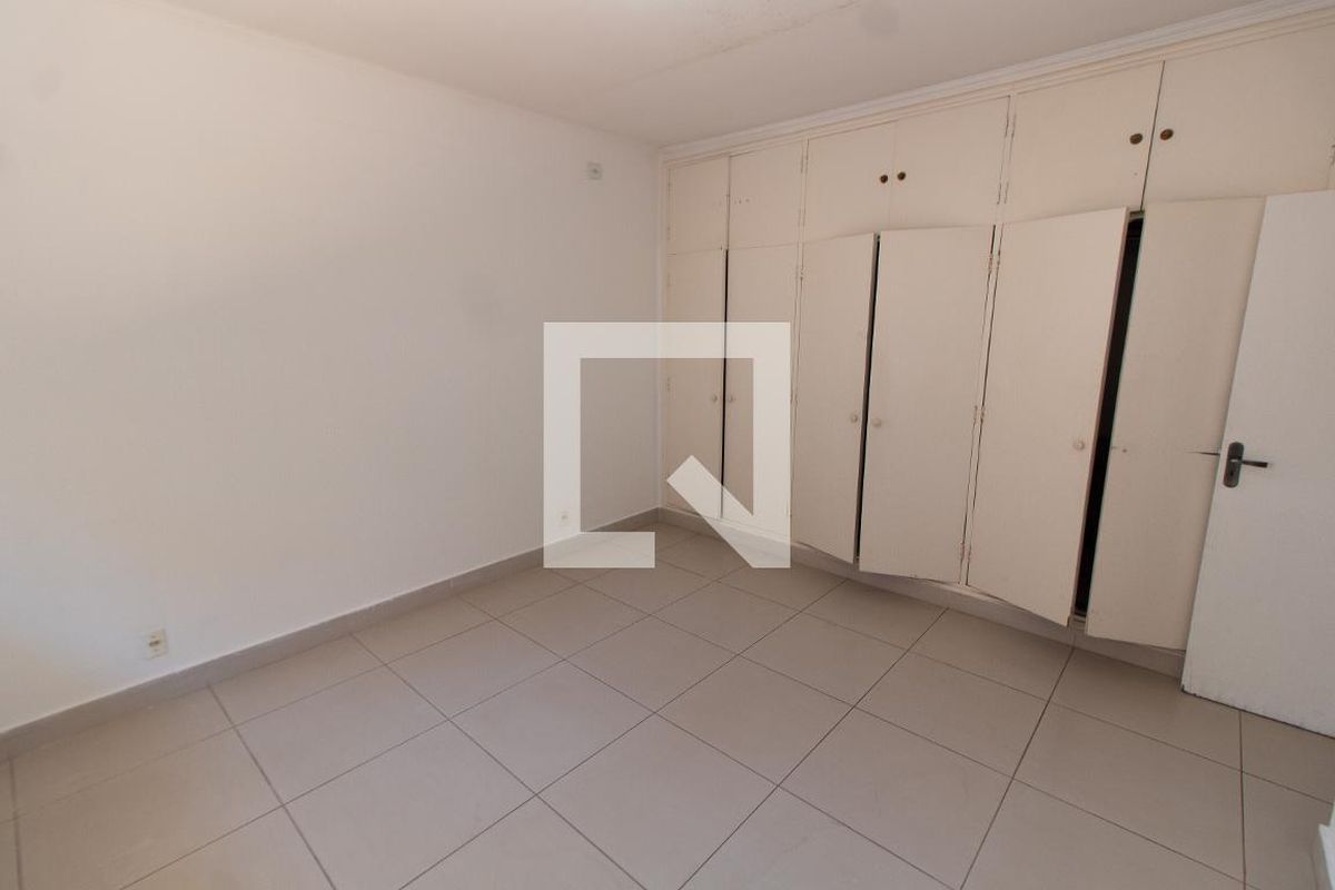 Casa à Venda - Nova Campinas, 5 Quartos,  400 m2 em , Campinas - sp | SoloBR