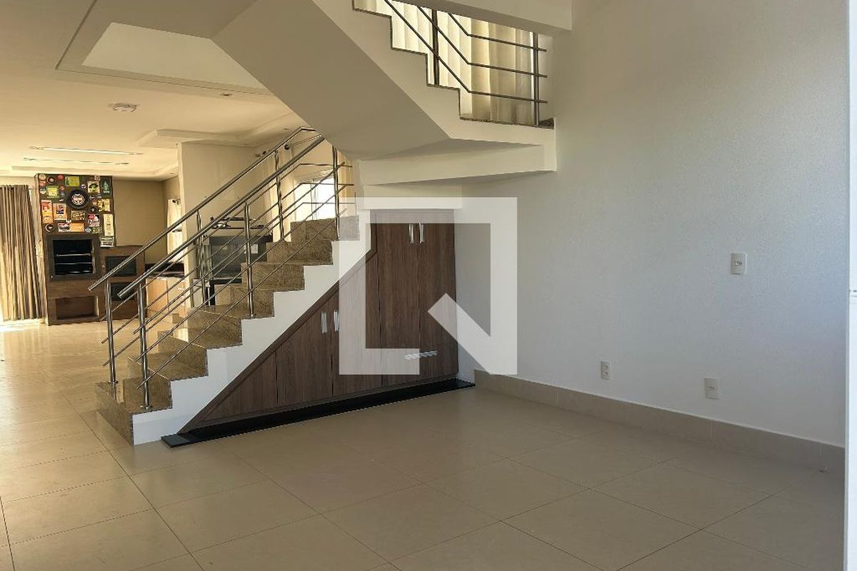 Casa à Venda - Swiss Park, 4 Quartos,  252 m2 em , Campinas - sp | SoloBR