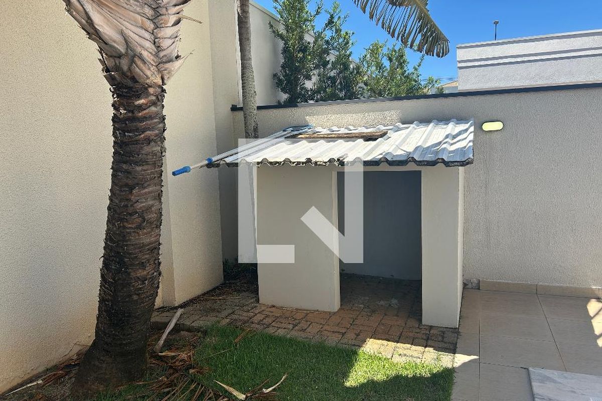 Casa à Venda - Swiss Park, 4 Quartos,  252 m2 em , Campinas - sp | SoloBR