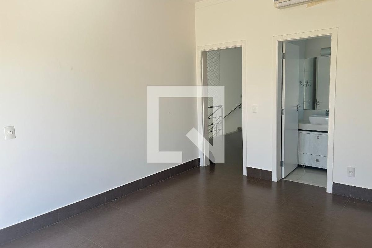 Casa à Venda - Swiss Park, 4 Quartos,  252 m2 em , Campinas - sp | SoloBR