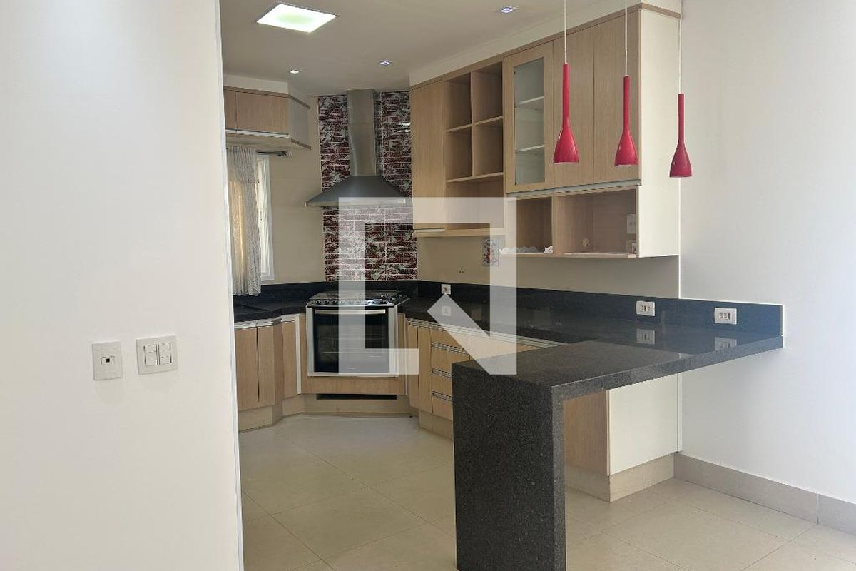 Casa à Venda - Swiss Park, 4 Quartos,  252 m2 em , Campinas - sp | SoloBR