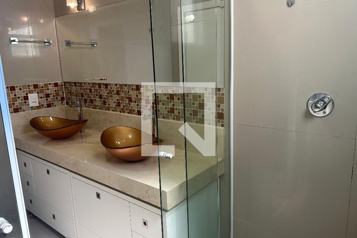 Casa à Venda - Swiss Park, 4 Quartos,  252 m2 em , Campinas - sp | SoloBR