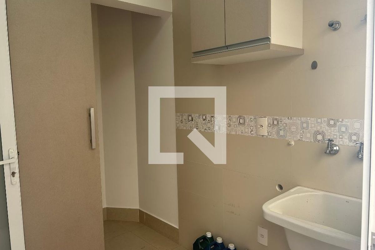 Casa à Venda - Swiss Park, 4 Quartos,  252 m2 em , Campinas - sp | SoloBR